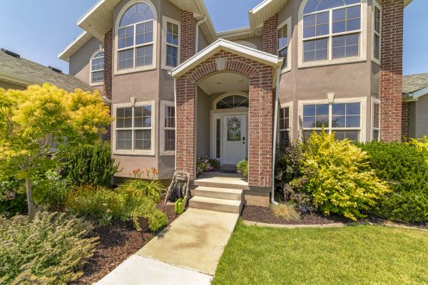 Cost of Transom Window Replacement in Beaumont